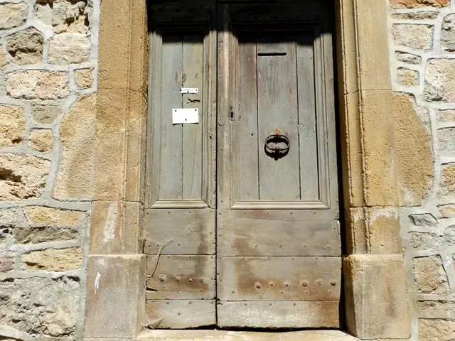vieille porte.jpg