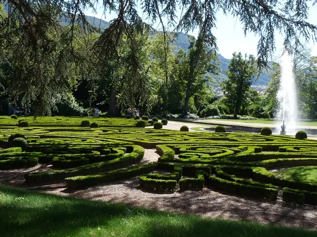 MILLAU jardins de Sambucy 11.JPG