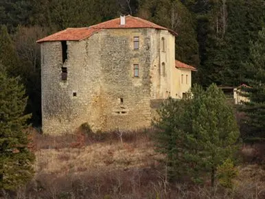ruines-chateau-de-la-Tulieres-CRA.jpg