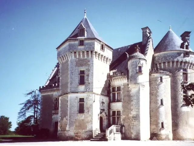 09---le-chateau-de-puycheny.jpg