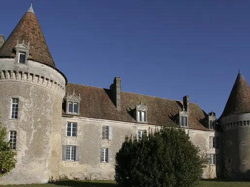 Chateau-de-beauvais.jpg
