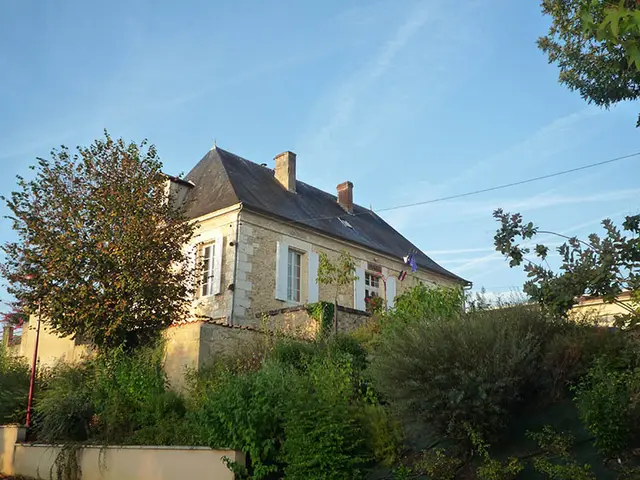 lembras-mairie.JPG