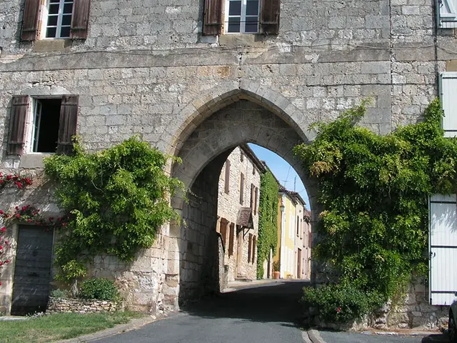 monapzier-porte.JPG