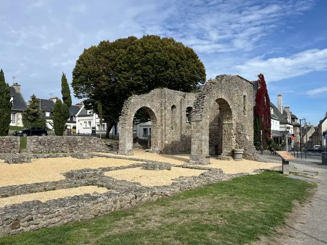 Cathedrale-Saint-Servan-Alet.jpeg