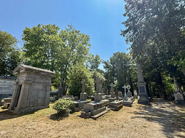 Cimetiere-Jeanne-Jugan-de-Saint-Malo--2-.jpg