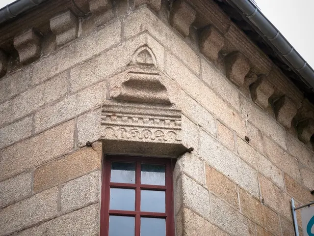 Maison-avec-granit-Bazouges-la-Perouse-2.jpg