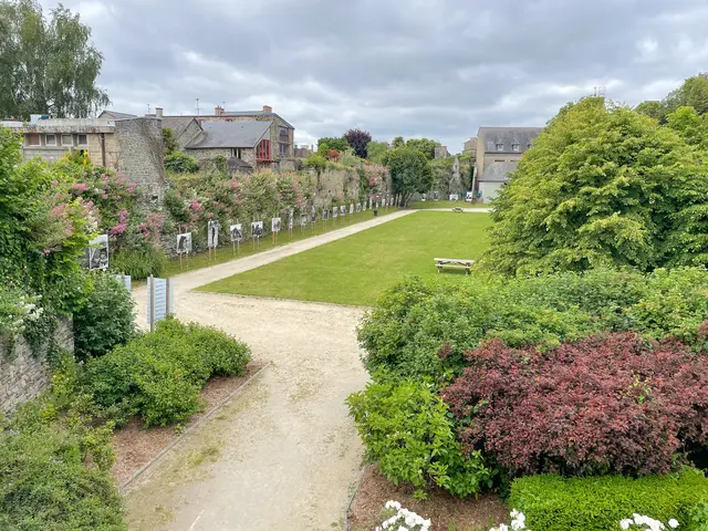 Promenade-Jules-Revert---Dol-de-Bretagne-SMBMSM-8905--2-.JPG