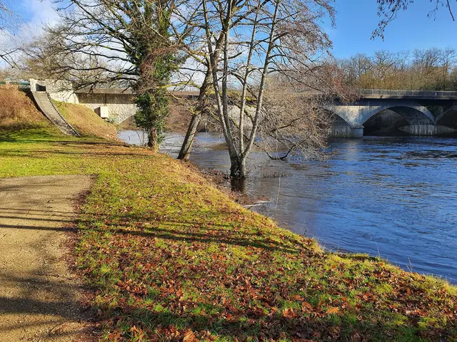 pont-sur-Vienne-web.jpeg
