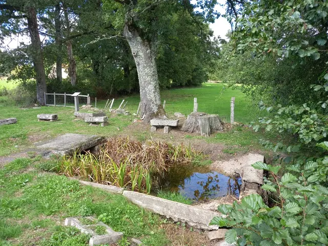 Lavoir-la-Couture-les-Astiers.jpg