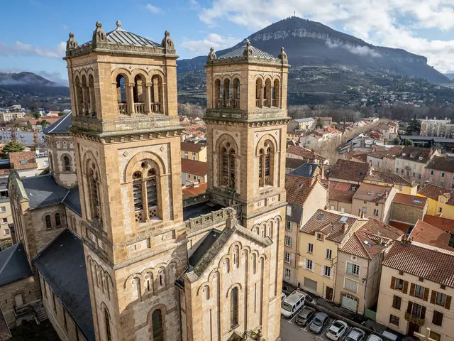 Eglise Sacré Coeur _ Drone _ ©Enzo Planes.jpg