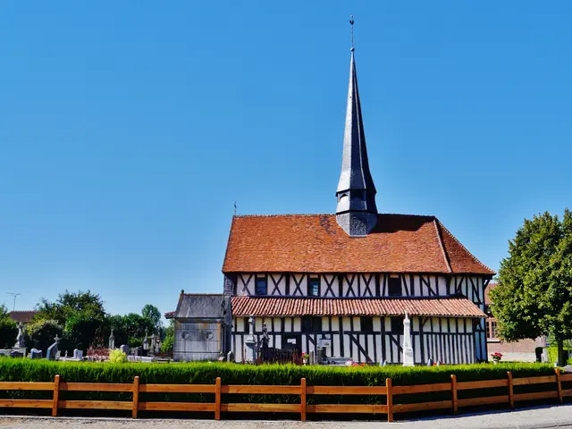 Bailly-le-Franc_Exaltation_de_la_Sainte-Croix_Zairon_wikimedia_commons.jpg