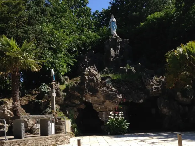 vierge-1-bois-renou.JPG