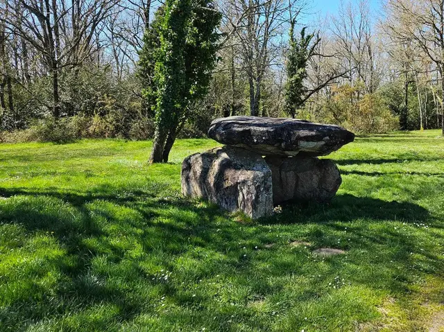 Dolmen-de-la-Cote-6---Sirtaqui-3.jpg
