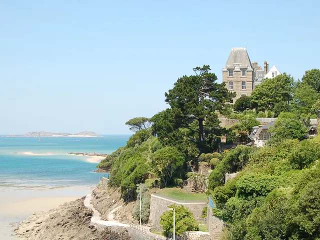 RANDOBRE0350003E-V3-Saint-Malo-Rhuys-Dinard.jpg
