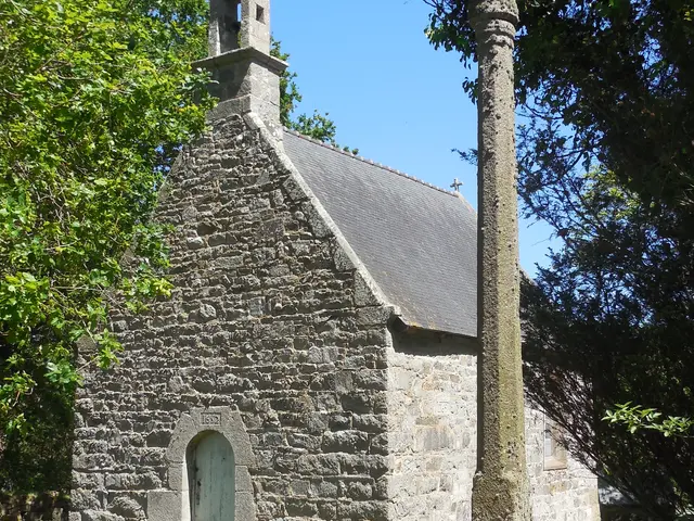 chapelle-de-Brestan.JPG
