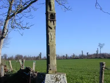 Croix-La-Gautrais-Region-Bretagne-Service-de-l-Inventaire-du-Patrimoine-Culturel.jpg