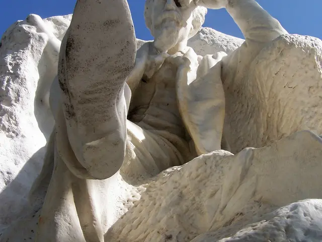 1415233_carpeaux_2jpg.jpg