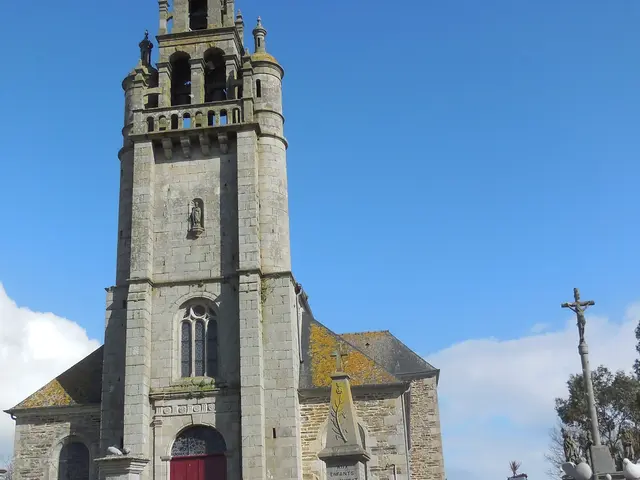 eglise-Saint-Maudez-.jpg