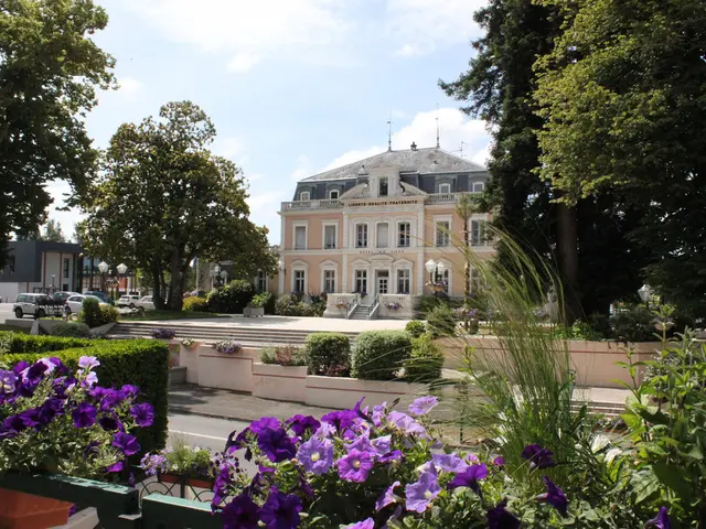 mairie-de-castets.jpg