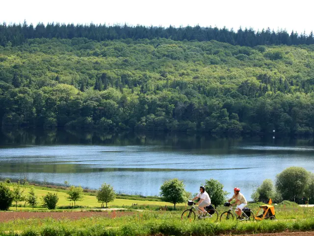 Guerledan-0000-00-lac-guerledan-voie-verte-6-simon-bourcier.jpg