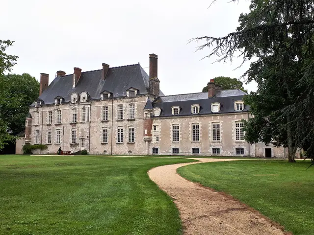 Château_de_Montlivault_110043.jpg