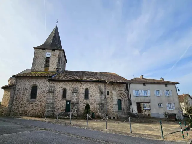 Eglise-de-Champagnac-1---Sirtaqui.jpg