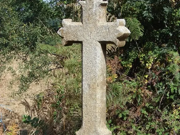 -SMBMSM---Croix-de-St-Menas-rognee.jpg