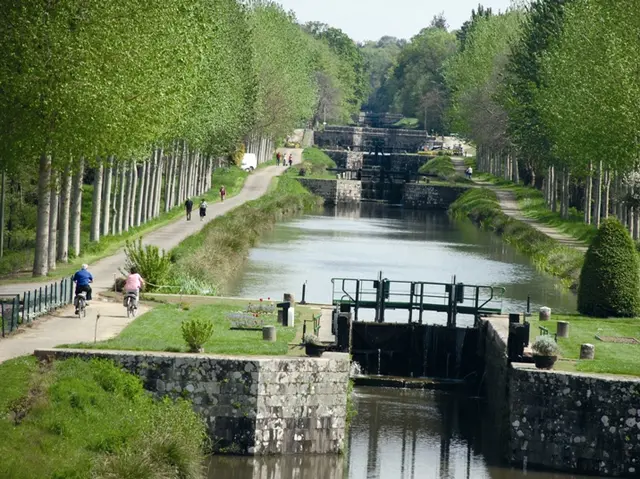 -P-Choleau---Les-11-ecluses.JPG