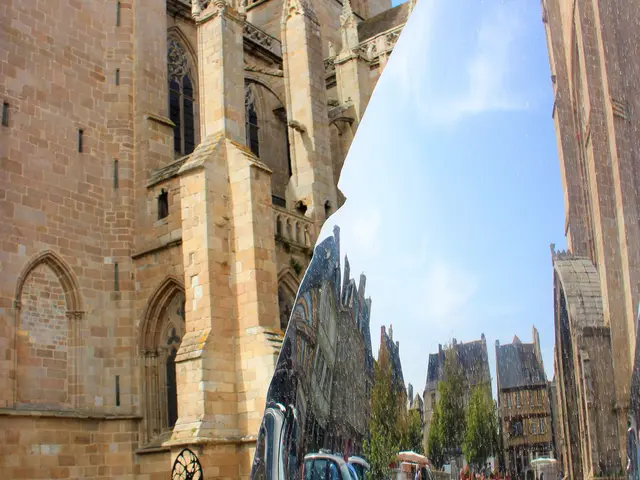 Visite-guidee-de-Treguier-Yann-Josselin-6.jpg