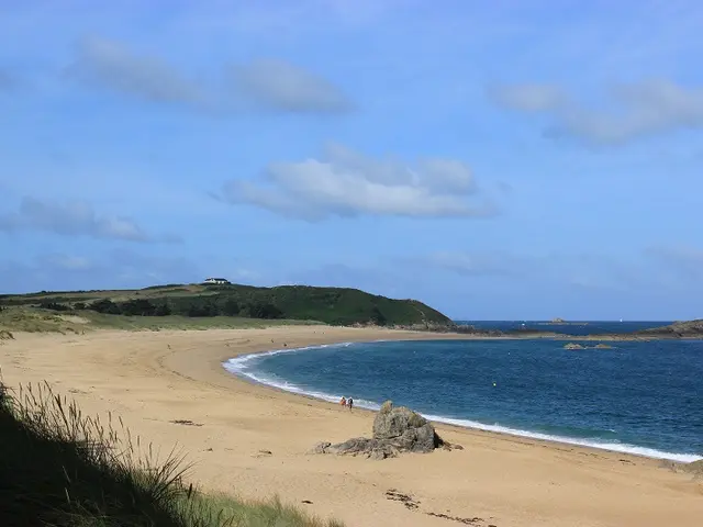 Plage-des-Chevrets-2.JPG