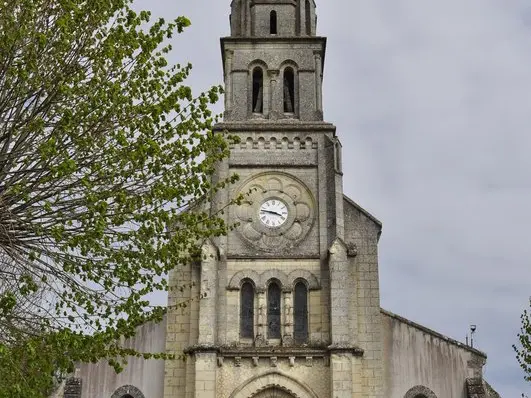 000-eglise_cande_sur_beuvron.jpg
