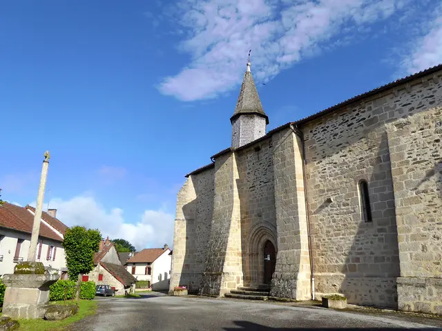 LES-BILLANGES-EgliseSIT---CBC.jpg