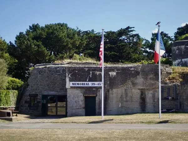 --SMBMSM-Memorial-Cite-d-Alet.jpeg