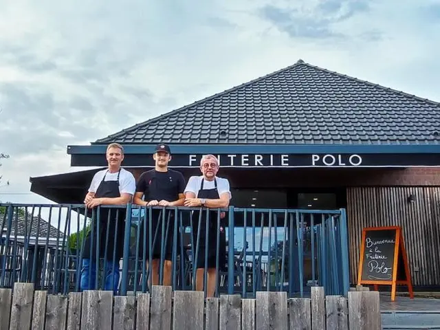 21966539_la_friterie_polo_preseaujpg.jpg