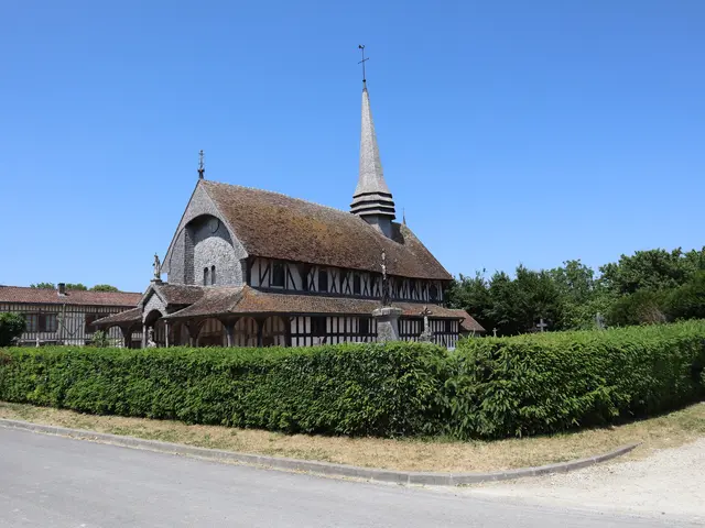 Lentilles_Église_wikimedia-commons.jpg