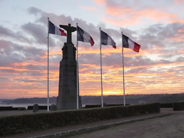 -SMBMSM---Pointe-des-crolles---Cancale.jpg