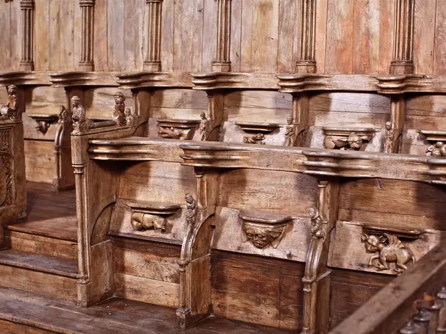 stalles-de-l-eglise.jpeg