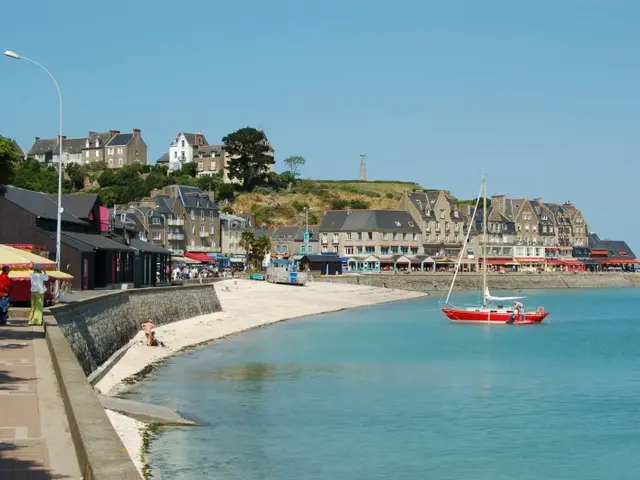 Cancale-port-de-la-Houle.JPG