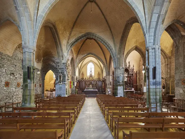 interieur-eglise---Saint-Suliac----ALamoureux.jpg