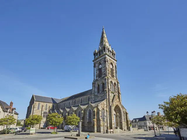 Eglise-Notre-Dame-Combourg-A-Lamoureux-2030-2.jpg