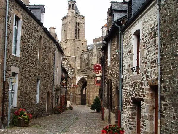 Rue-Ceinte-D-Martel.JPG