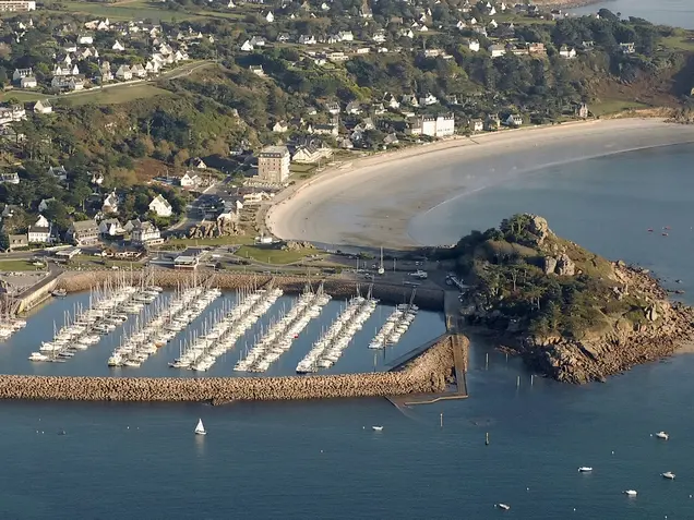 trebeurden-port-crtb-ab9666-BEGNE-Bernard---Region-Bretagne.JPG