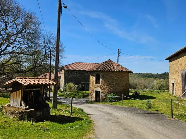 Puit-et-Cledier-de-Chambinaud-1---Sirtaqui-2.jpg