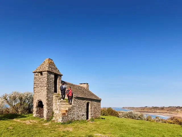 La-cabane-des-douaniers---site-des-Daules---Cancale-Alexandre-Lamoureux-1051.JPG
