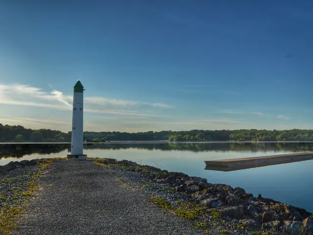 phare-nemours-lac-du-der.jpg