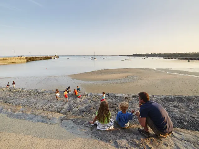 -aLamoureux---Port-de-Cancale---Front-de-mer.jpg