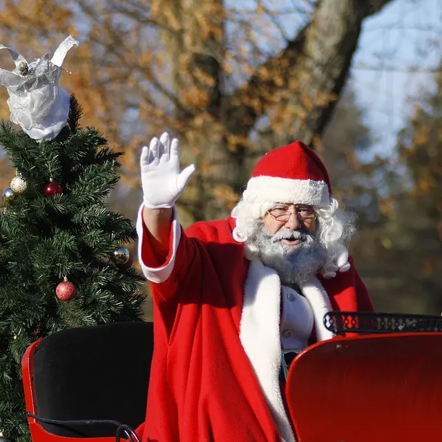 santa-g98572b3dd_1920.jpg