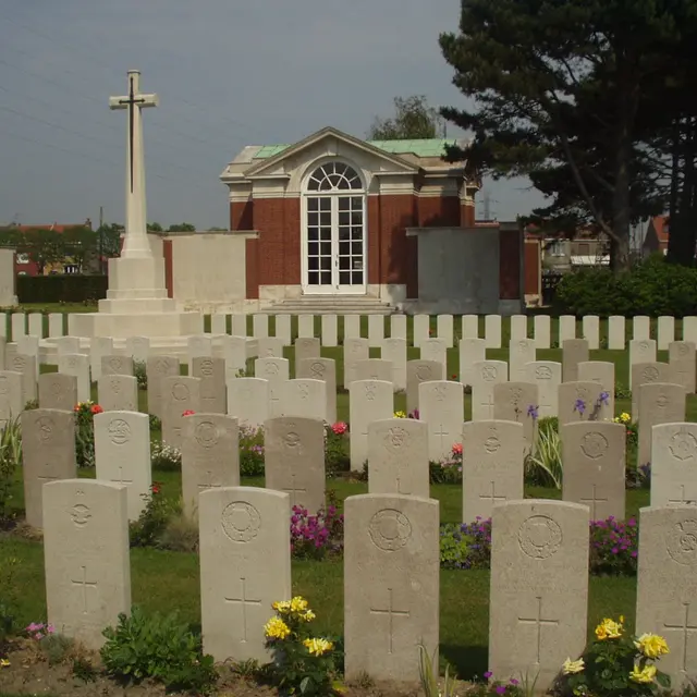 Dunkerque Cimetiere et Memorial CWGC.JPG