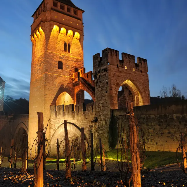 Cahors, Pont Valentré Lot Tourisme- Dan Curtis.jpg
