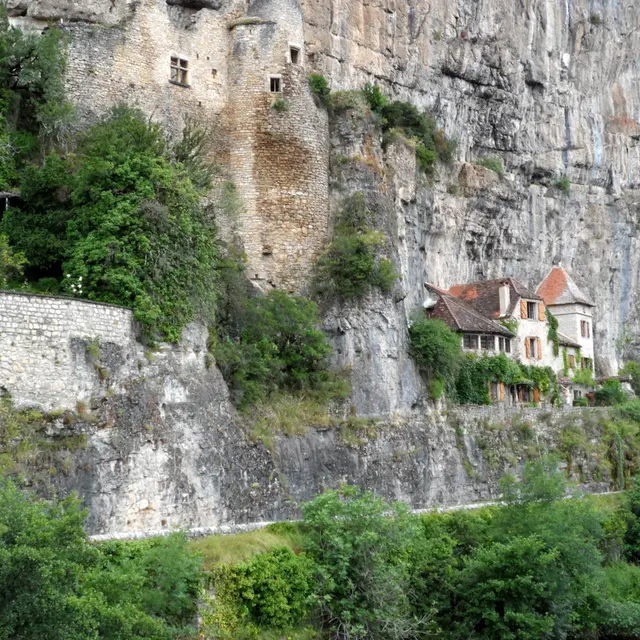 37-Chateau-des-Anglais-a-Cabrerets---Lot-Tourisme---G.-Raskin.jpg